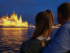 night-cruise-budapest-danube-river