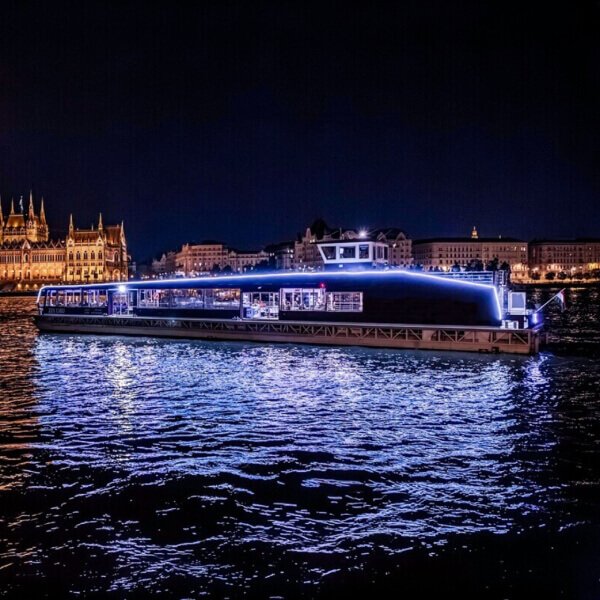 Budapest városnéző hajózás este
